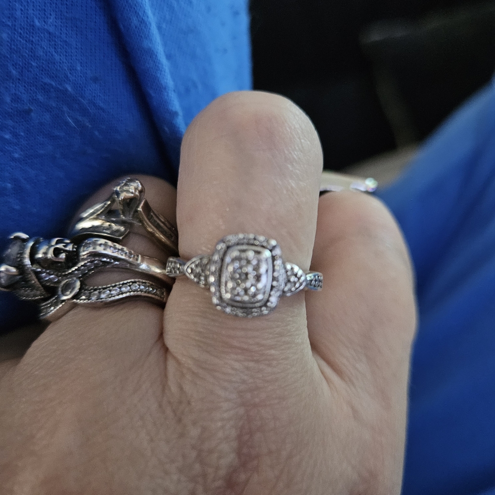 Elegant Silver Diamond Ring